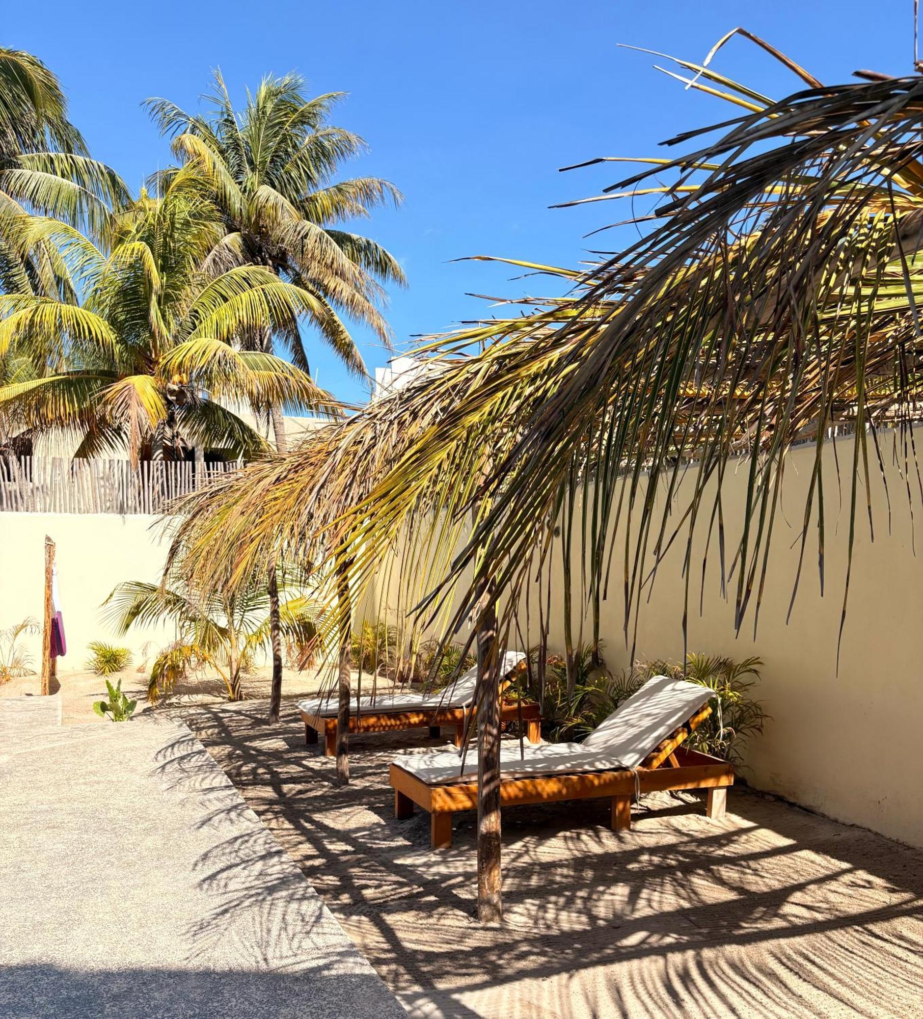 Mexhe Hotel Эль-Куйо Экстерьер фото